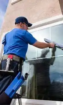 Exterior glass window washing service in Rochester, NY